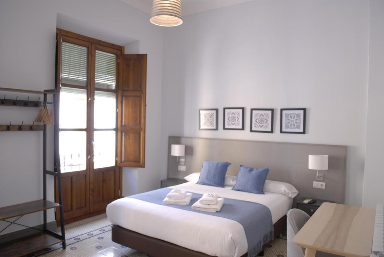 La Perla Guest house 2*